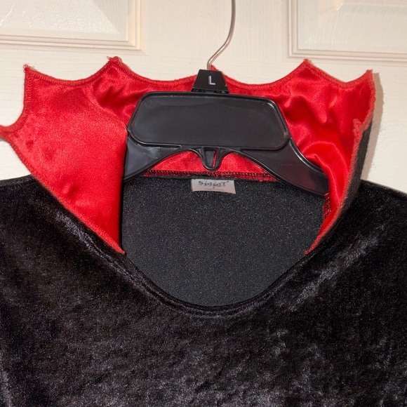 Spirit Black and Red Kids Gothic Costume size S - Picture 6 of 9